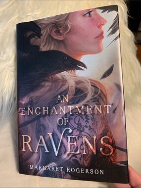 Fantasy An enchantment of ravens by Margaret Rogerson